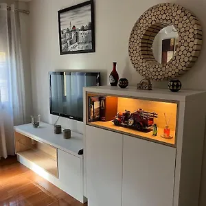 En Luis Montoto, Nervión. Céntrico Sevilla