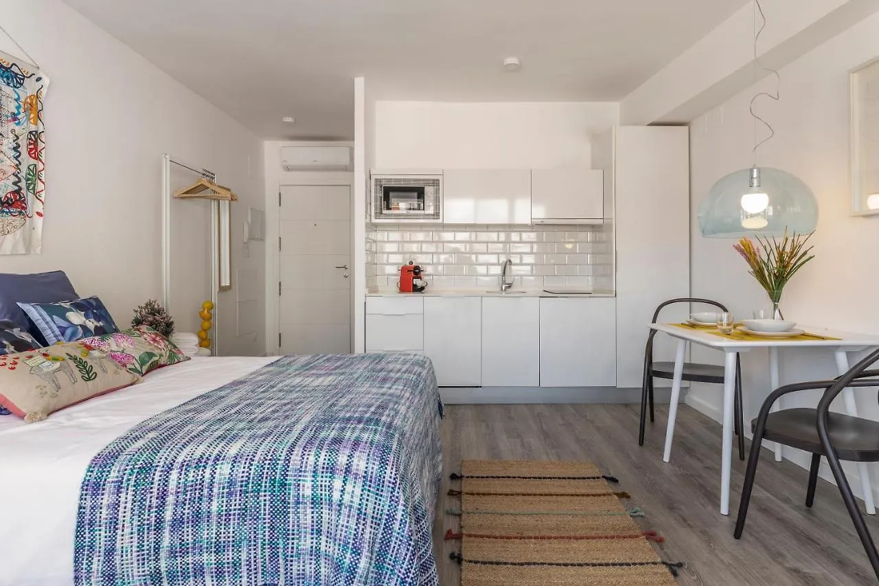 Pop Art, Apartamento De Diseno En Arenal 303 Con Terraza Seville Spain